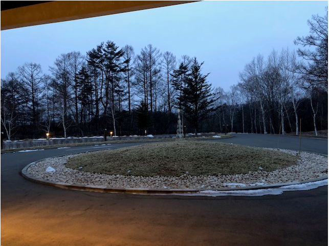 テラス蓼科正面玄関前